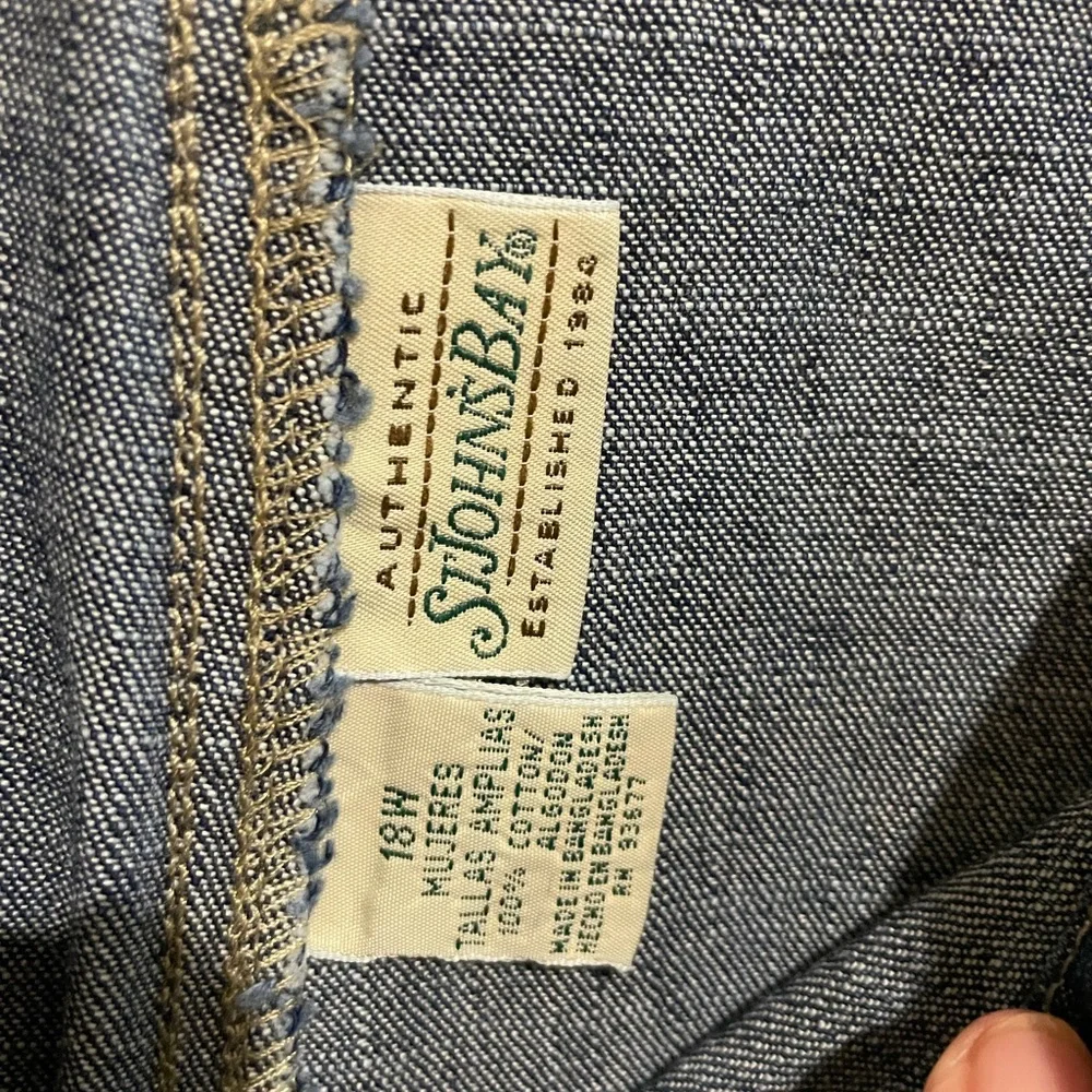 Women’s St John’s Bay Blue Denim Overalls - Picture 4 of 5